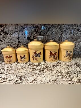 Treasure craft Butterfly Ceramic Canister Set - Yellow